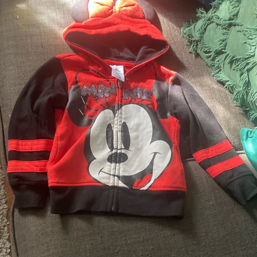 Minnie sweater